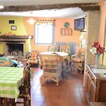 La Pequena A Y B Villaherreros