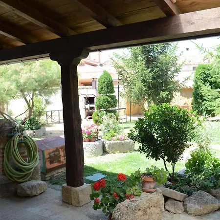 Venkovský dům La Pequena A Y B *