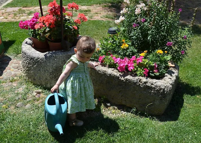 La Pequena A Y B Villaherreros