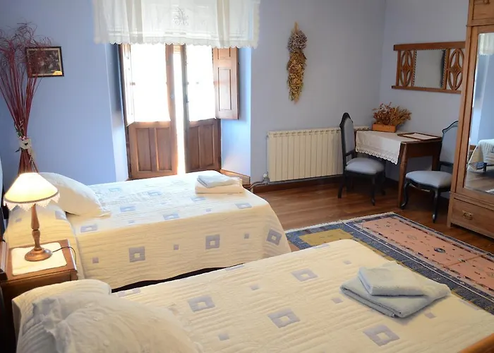 La Pequena A Y B Villaherreros